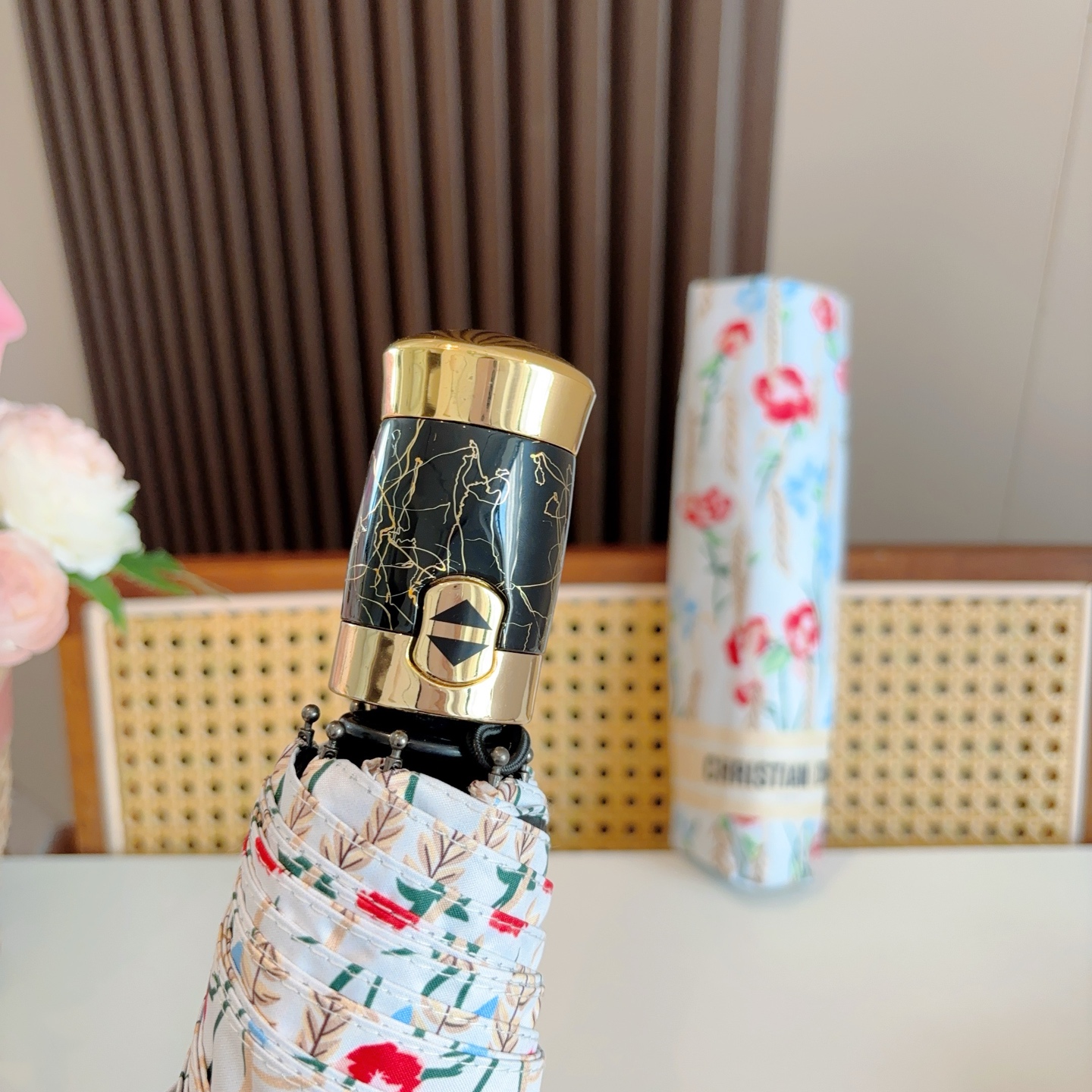  DIOR（迪奥）新款 麦穗 三折自动折叠晴雨伞  时尚原单代工品质 细节精致 看得见的品质 打破一成不