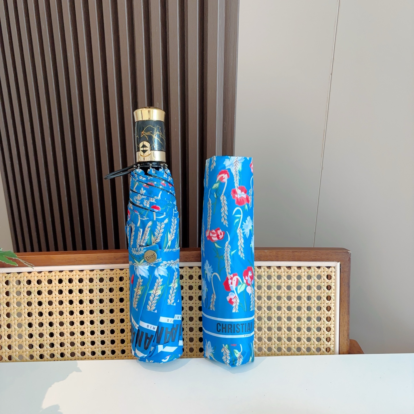  DIOR（迪奥）新款 麦穗 三折自动折叠晴雨伞  时尚原单代工品质 细节精致 看得见的品质 打破一成不