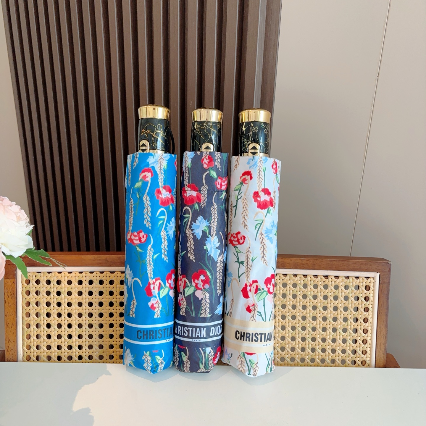  DIOR（迪奥）新款 麦穗 三折自动折叠晴雨伞  时尚原单代工品质 细节精致 看得见的品质 打破一成不