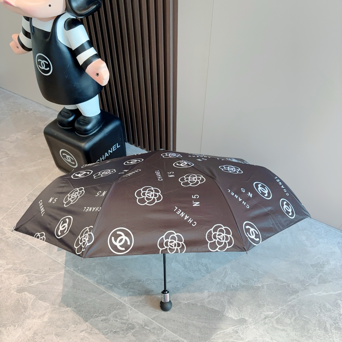  CHANEL（香奈儿）三折自动折叠晴雨伞 选用台湾进口UV防紫外线伞布 原单代工级品质  