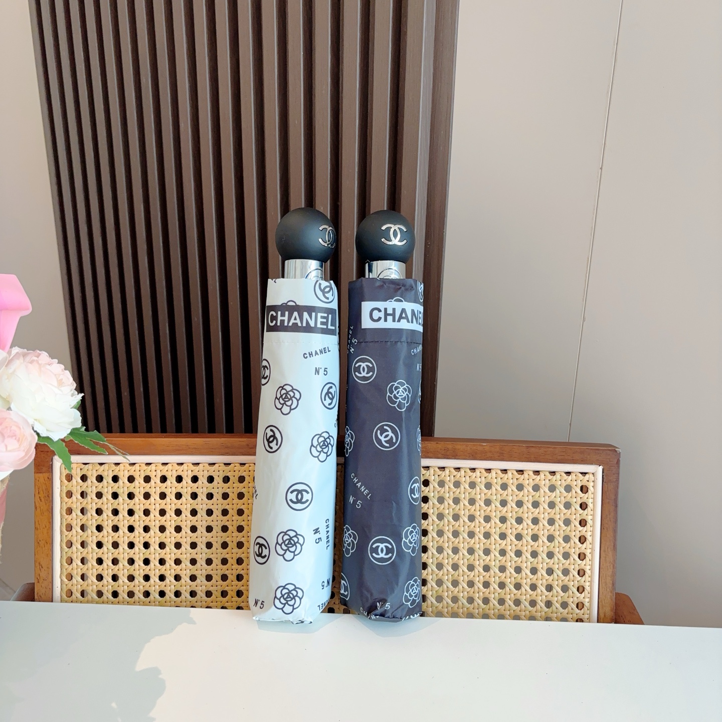  CHANEL（香奈儿）三折自动折叠晴雨伞 选用台湾进口UV防紫外线伞布 原单代工级品质  