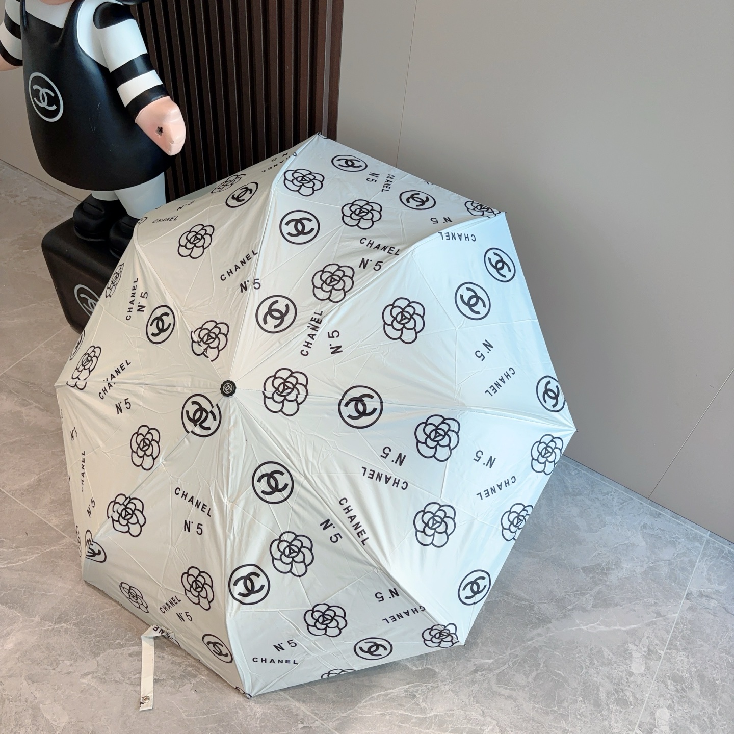  CHANEL（香奈儿）三折自动折叠晴雨伞 选用台湾进口UV防紫外线伞布 原单代工级品质  