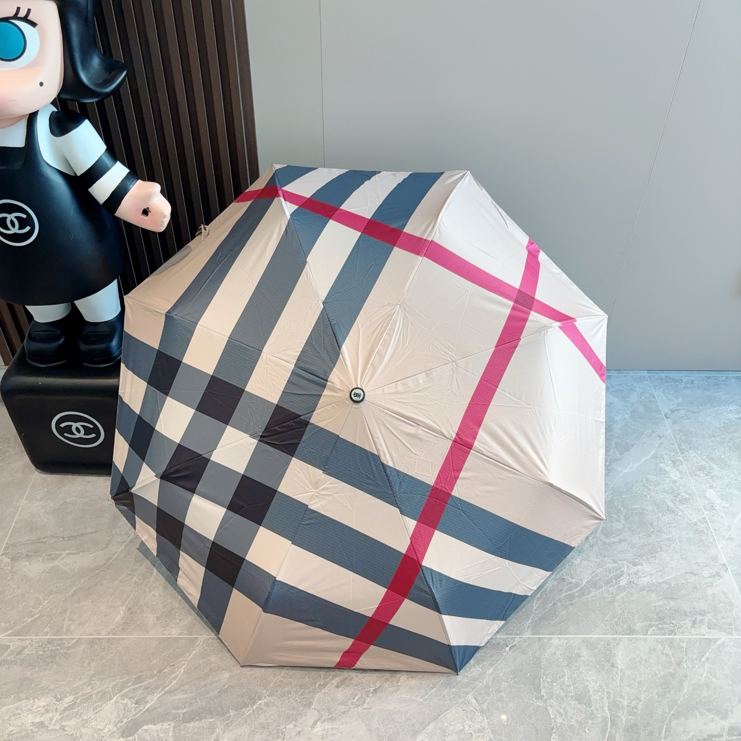  BURBERRY（巴宝莉） 三折自动折叠晴雨伞 年度巅峰之作 经典 高雅 时髦 这就是被称为英国BUR