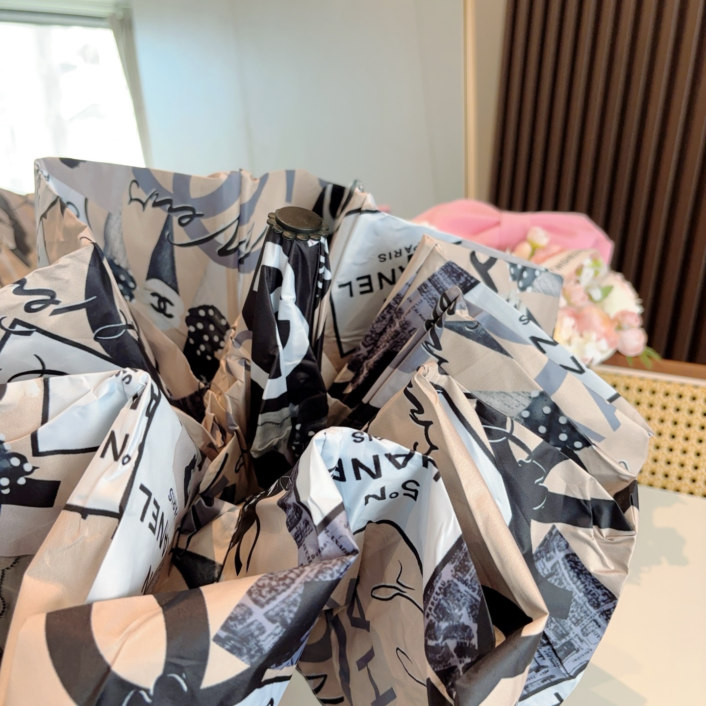  CHANEL（香奈儿）三折自动折叠晴雨伞 选用台湾进口UV防紫外线伞布 原单代工级品质  