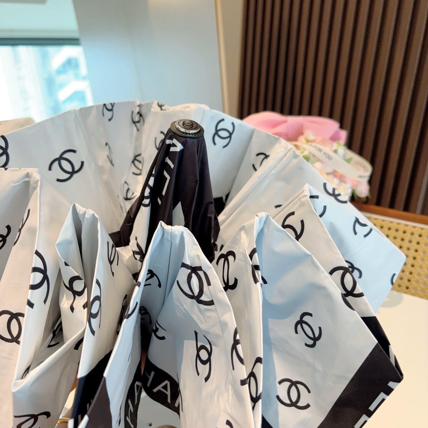  CHANEL（香奈儿）三折自动折叠晴雨伞 选用台湾进口UV防紫外线伞布 原单代工级品质  