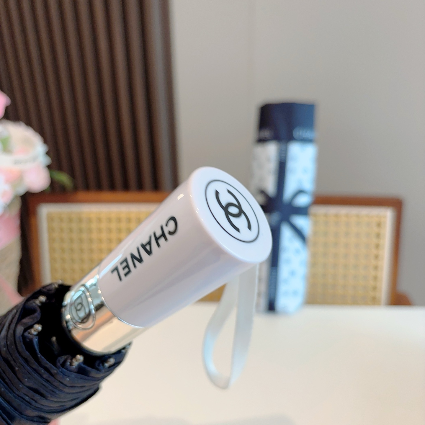  CHANEL（香奈儿）三折自动折叠晴雨伞 选用台湾进口UV防紫外线伞布 原单代工级品质  