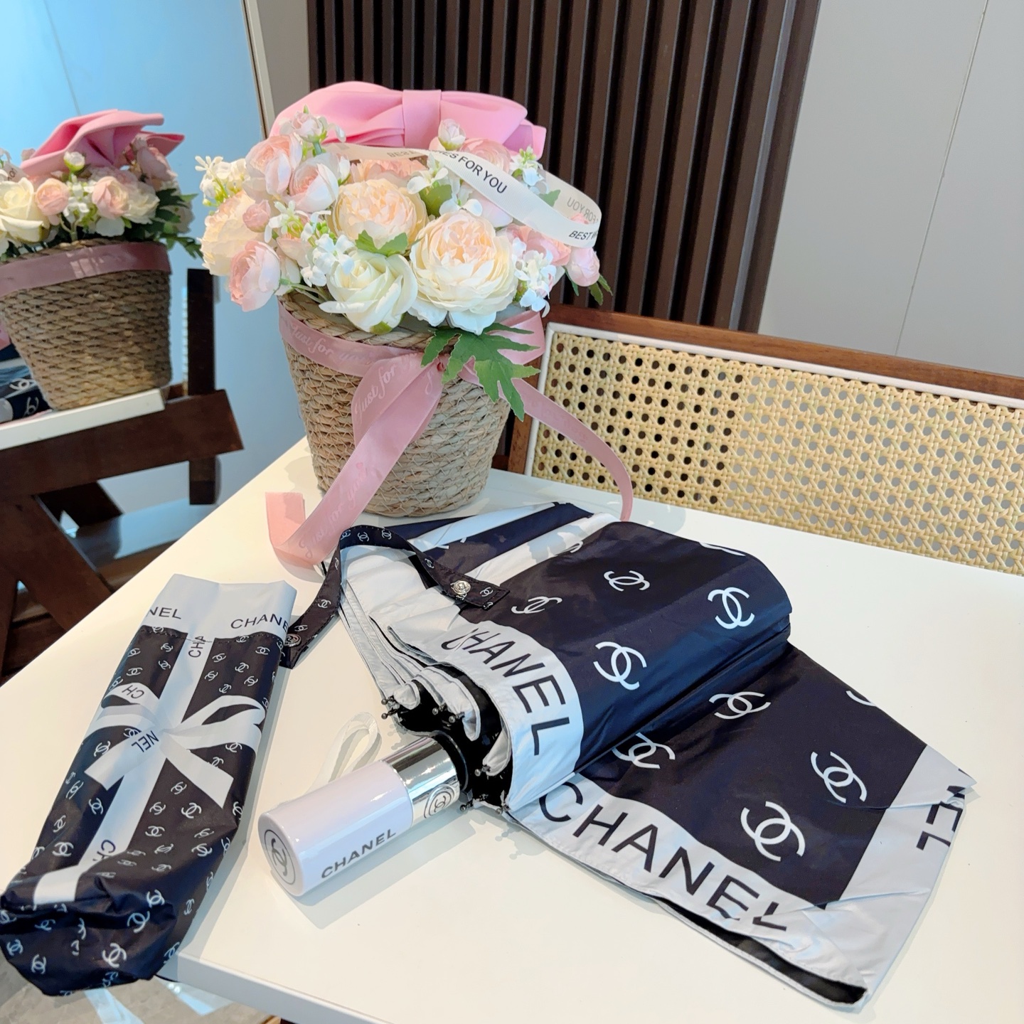  CHANEL（香奈儿）三折自动折叠晴雨伞 选用台湾进口UV防紫外线伞布 原单代工级品质  