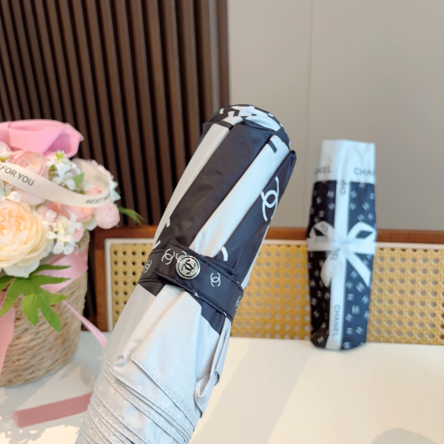  CHANEL（香奈儿）三折自动折叠晴雨伞 选用台湾进口UV防紫外线伞布 原单代工级品质  