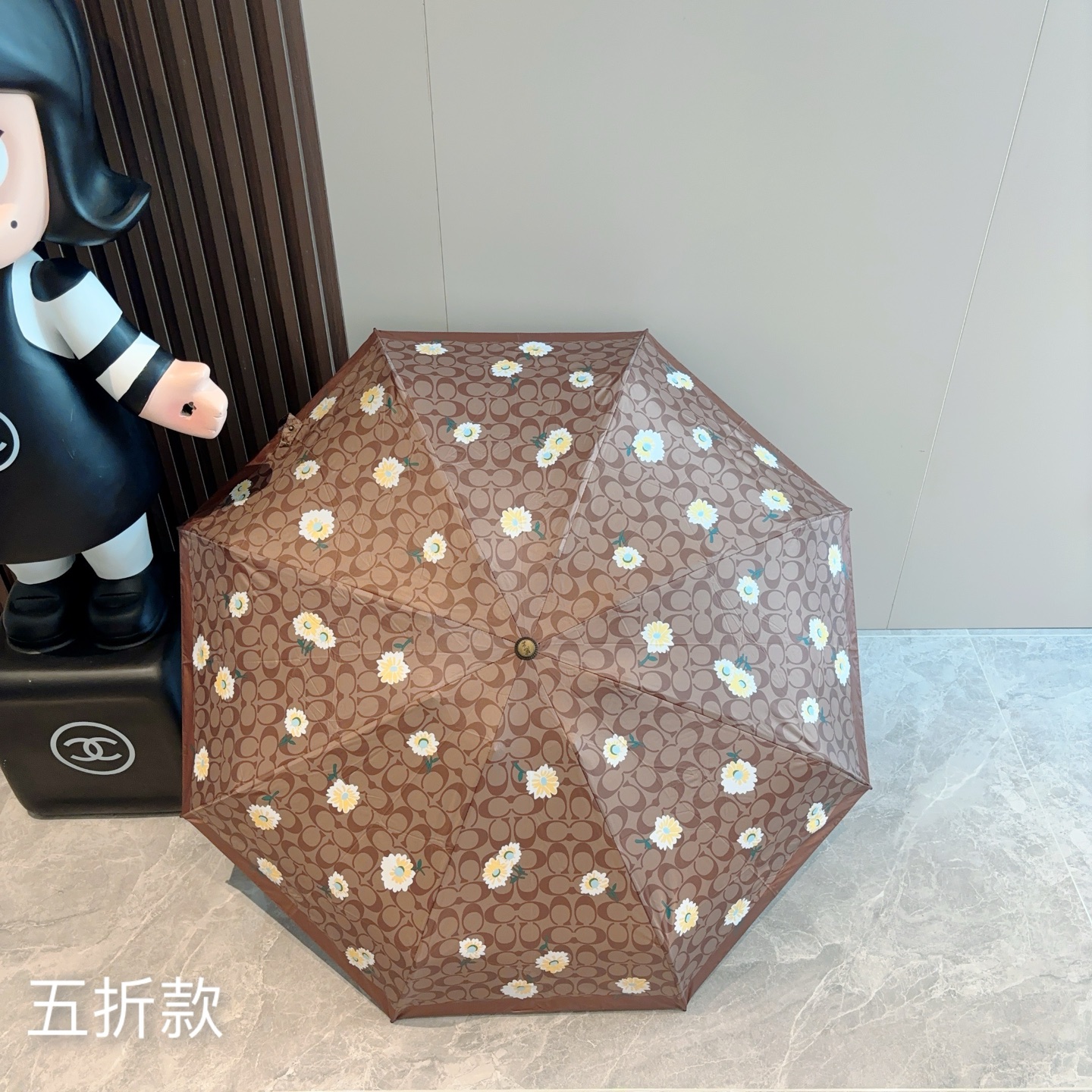  Coach 蔻驰 木柄 五折手开晴雨伞 晴天遮阳 雨天遮雨 原单代工品质 带防紫外线涂层 长度30cm