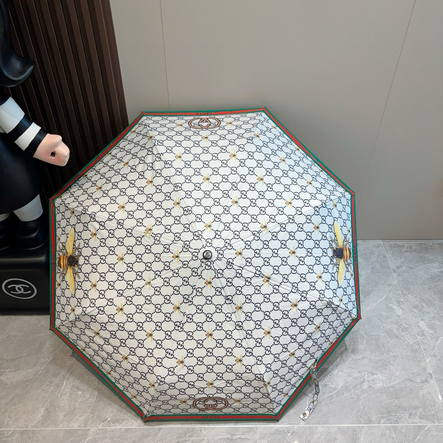  GUCCI古奇 三折自动折叠晴雨伞  时尚原单代工品质 细节精致 看得见的品质 打破一成不变 色泽纯正