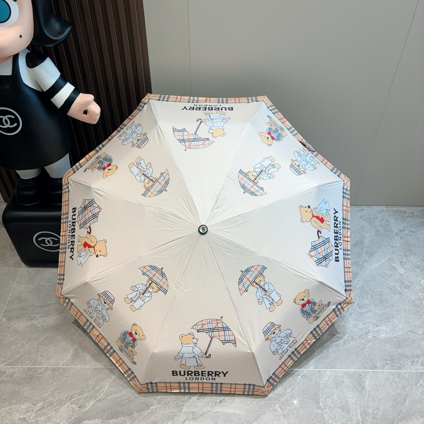  BURBERRY（巴宝莉） 三折自动折叠晴雨伞 年度巅峰之作 经典 高雅 时髦 这就是被称为英国BUR