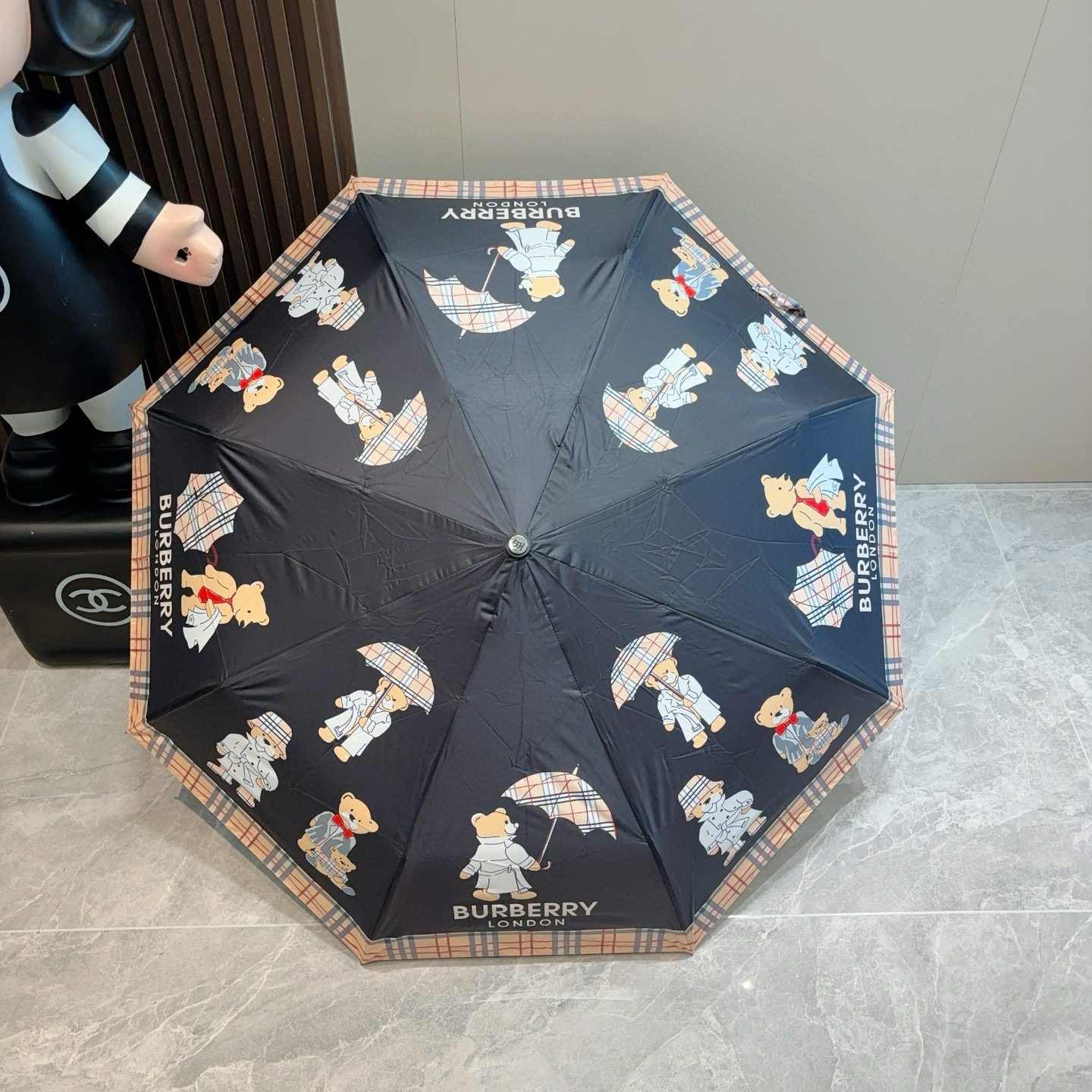  BURBERRY（巴宝莉） 三折自动折叠晴雨伞 年度巅峰之作 经典 高雅 时髦 这就是被称为英国BUR