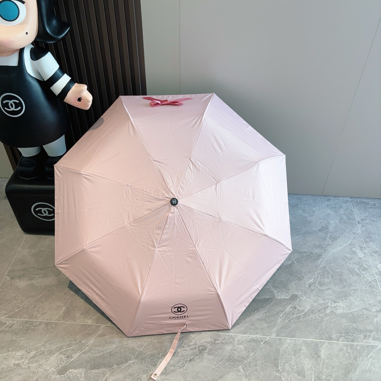  CHANEL（香奈儿）蝴蝶结🎀 三折自动折叠晴雨伞 集合香奈儿灵魂LOGO为一体的设计风格高雅奢华 带