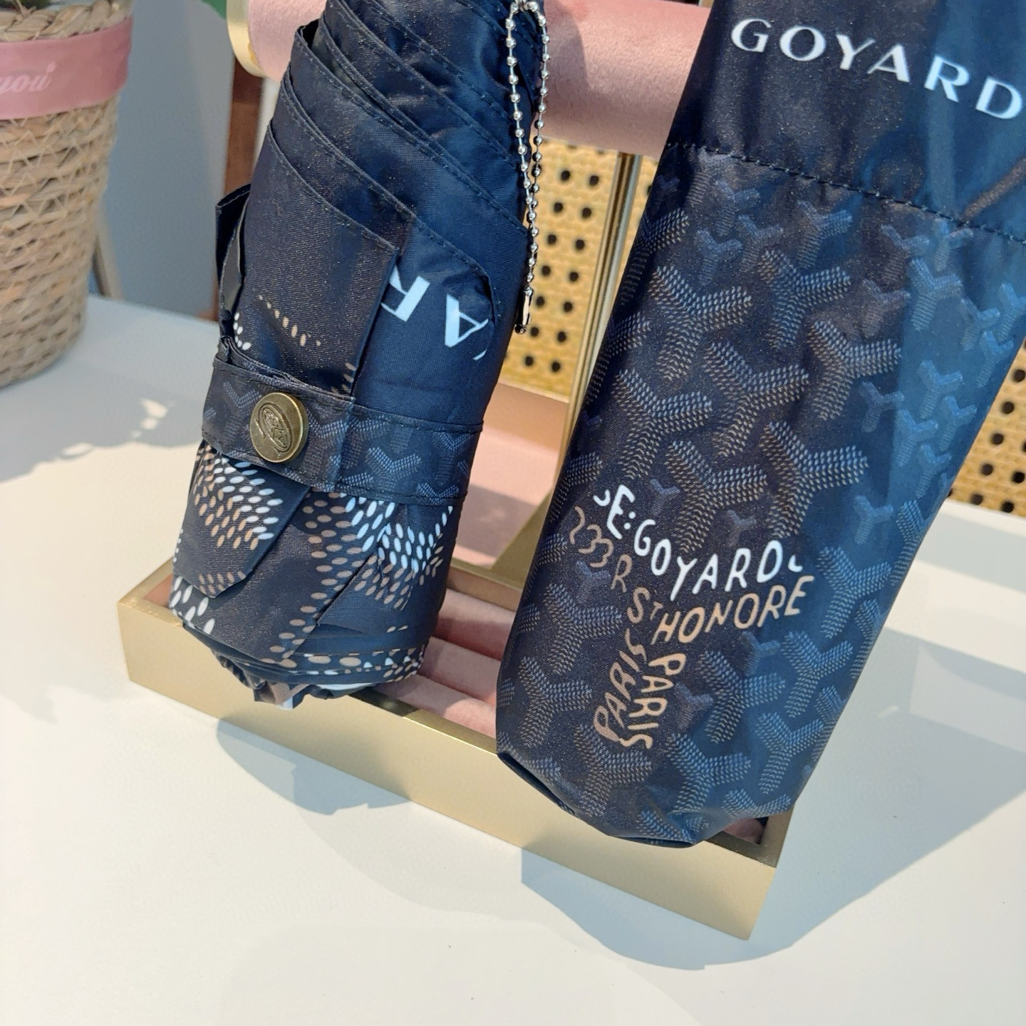 Goyard戈雅 2025新款 五折手开口袋伞 热卖款 时尚指数爆表 不论晴天雨天使用都相得益彰 拥有它