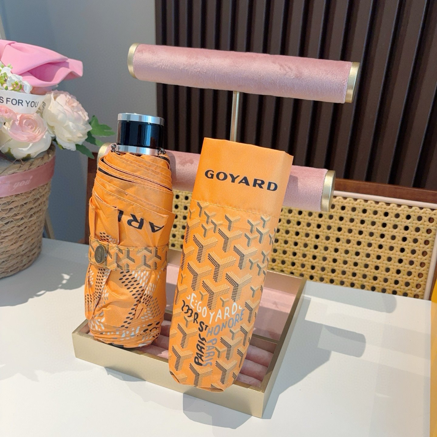 Goyard戈雅 2025新款 五折手开口袋伞 热卖款 时尚指数爆表 不论晴天雨天使用都相得益彰 拥有它