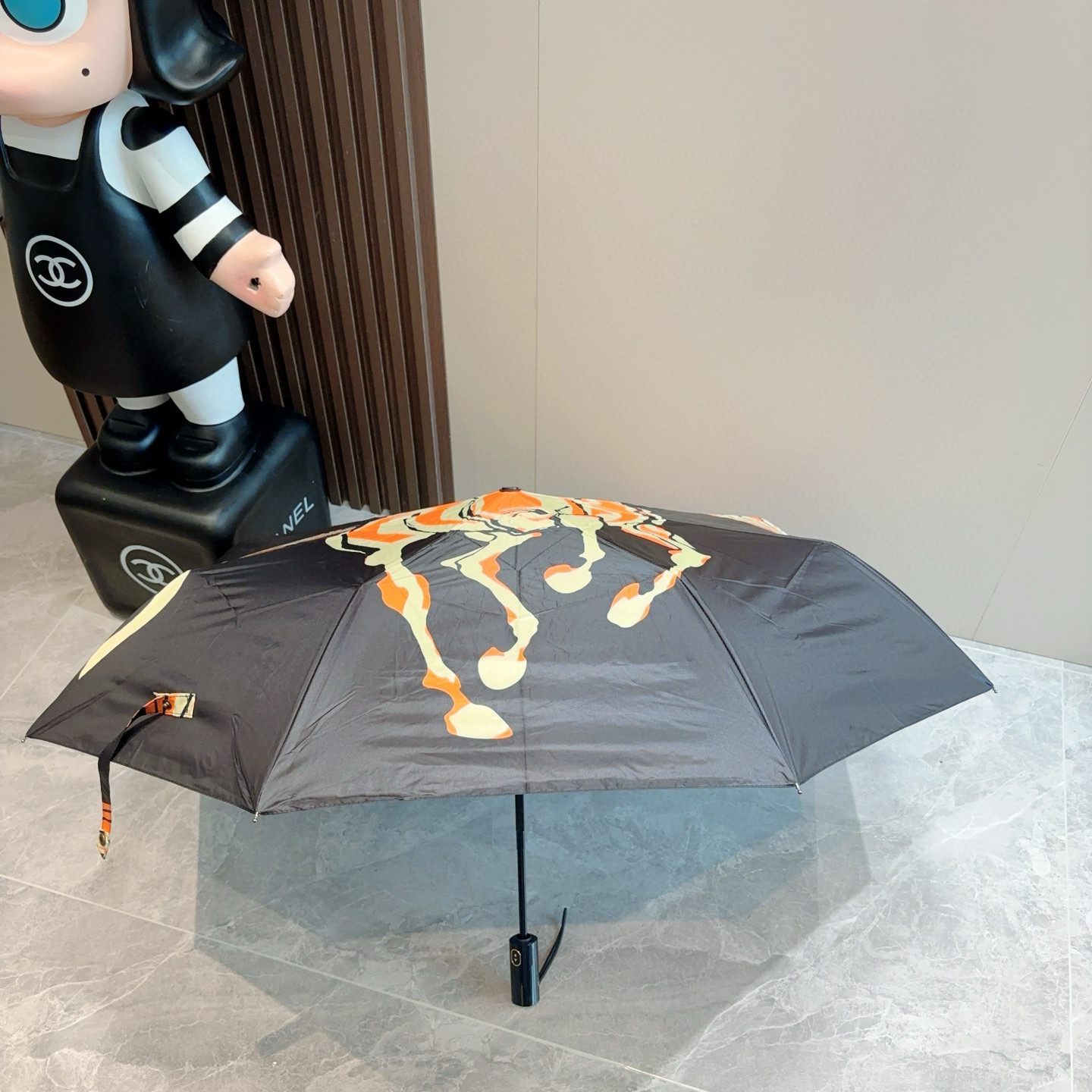 爱马仕（Hermès）新款飞马 极品H家三折自动伞重磅呈现 以其精湛的工艺技术和源源不断的想像力 新涂层