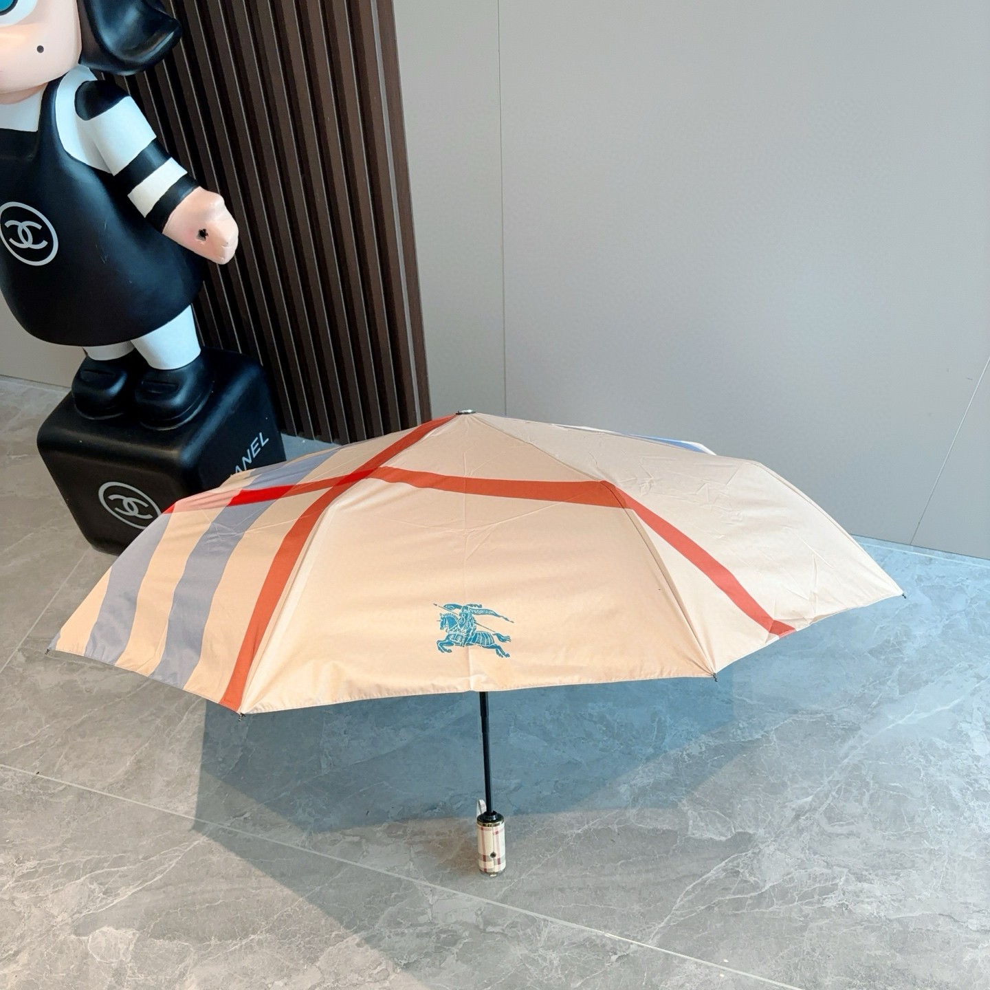  BURBERRY（巴宝莉） 三折自动折叠晴雨伞 年度巅峰之作 经典 高雅 时髦 这就是被称为英国BUR