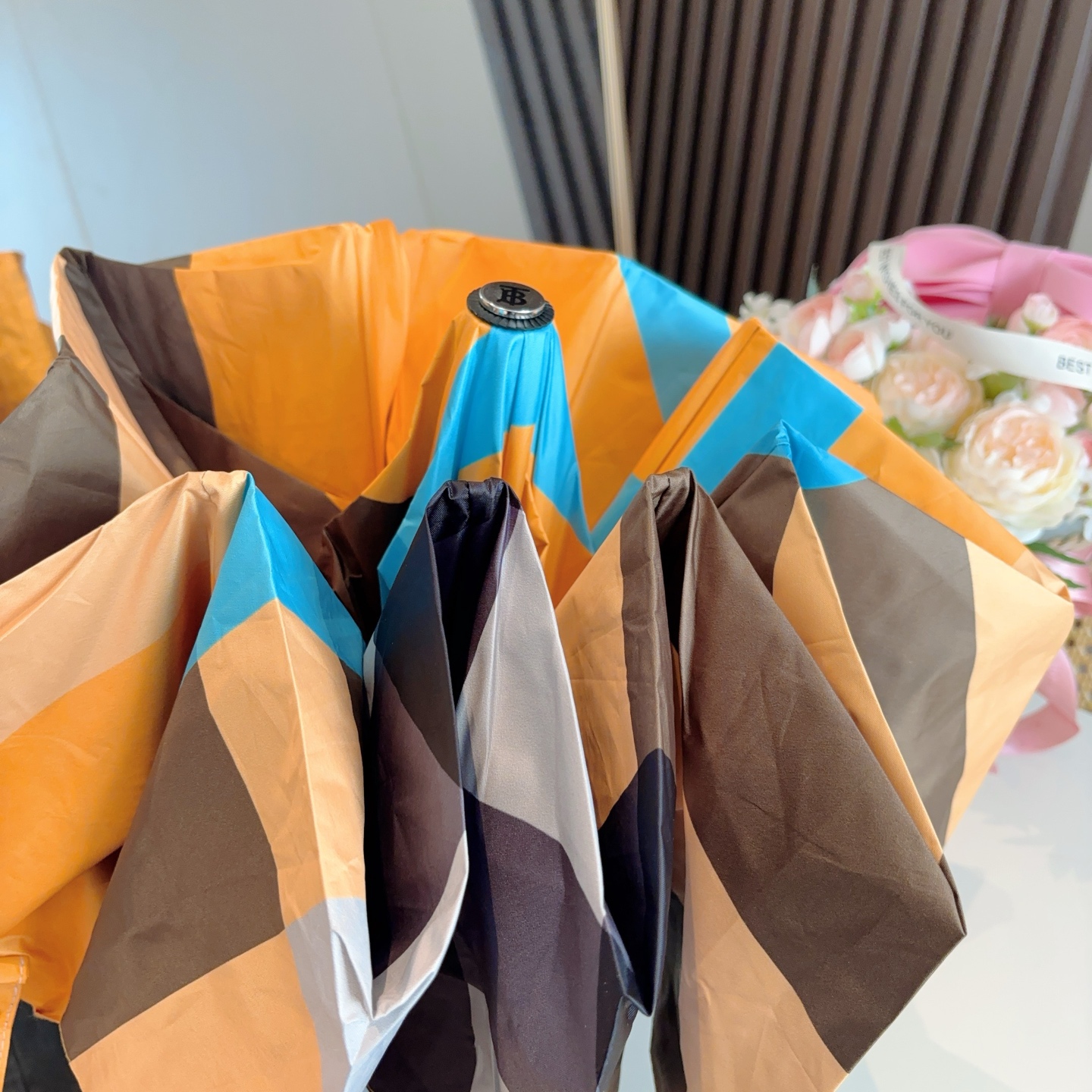  BURBERRY（巴宝莉） 三折自动折叠晴雨伞 年度巅峰之作 经典 高雅 时髦 这就是被称为英国BUR