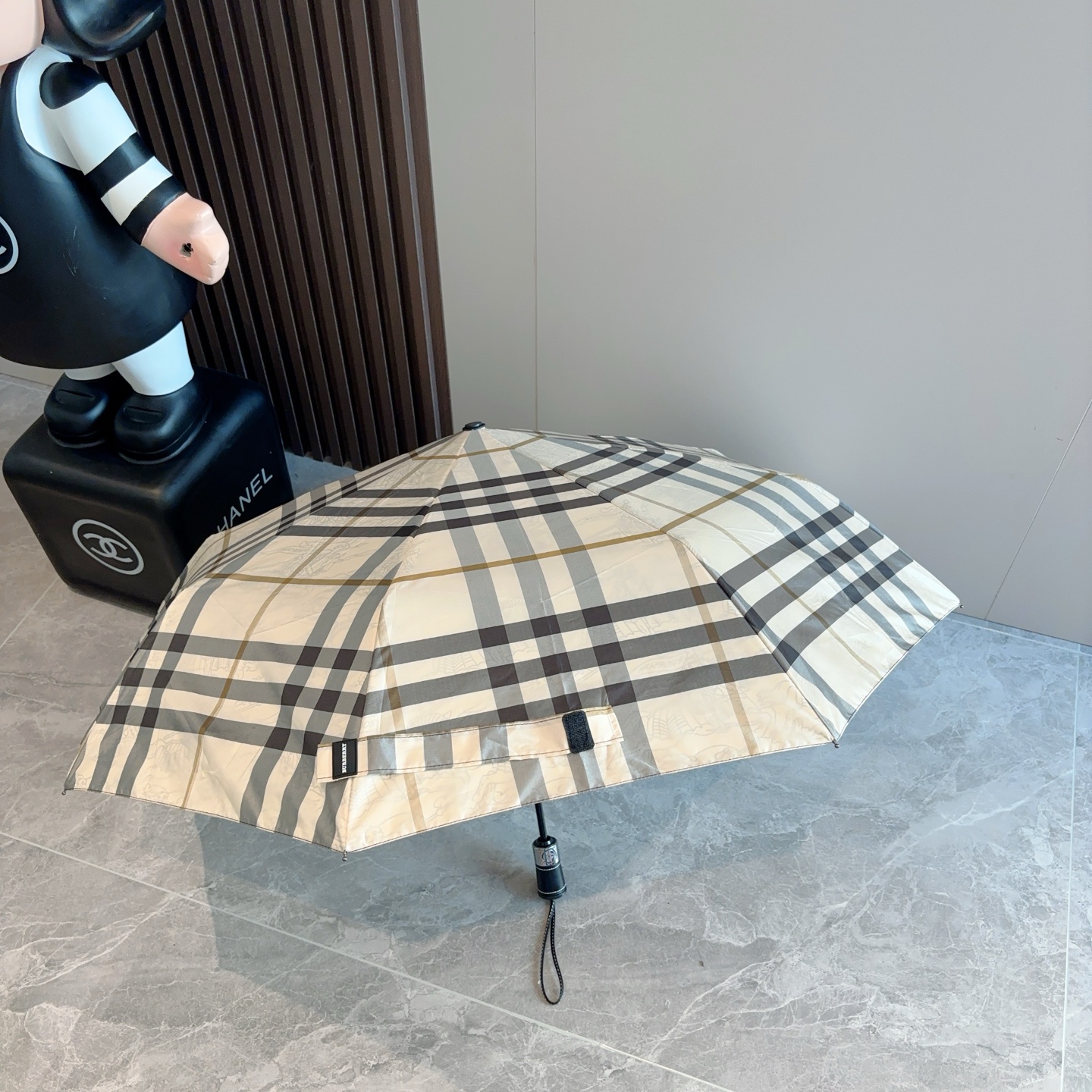  BURBERRY（巴宝莉） 三折自动折叠晴雨伞 年度巅峰之作 经典 高雅 时髦 这就是被称为英国BUR
