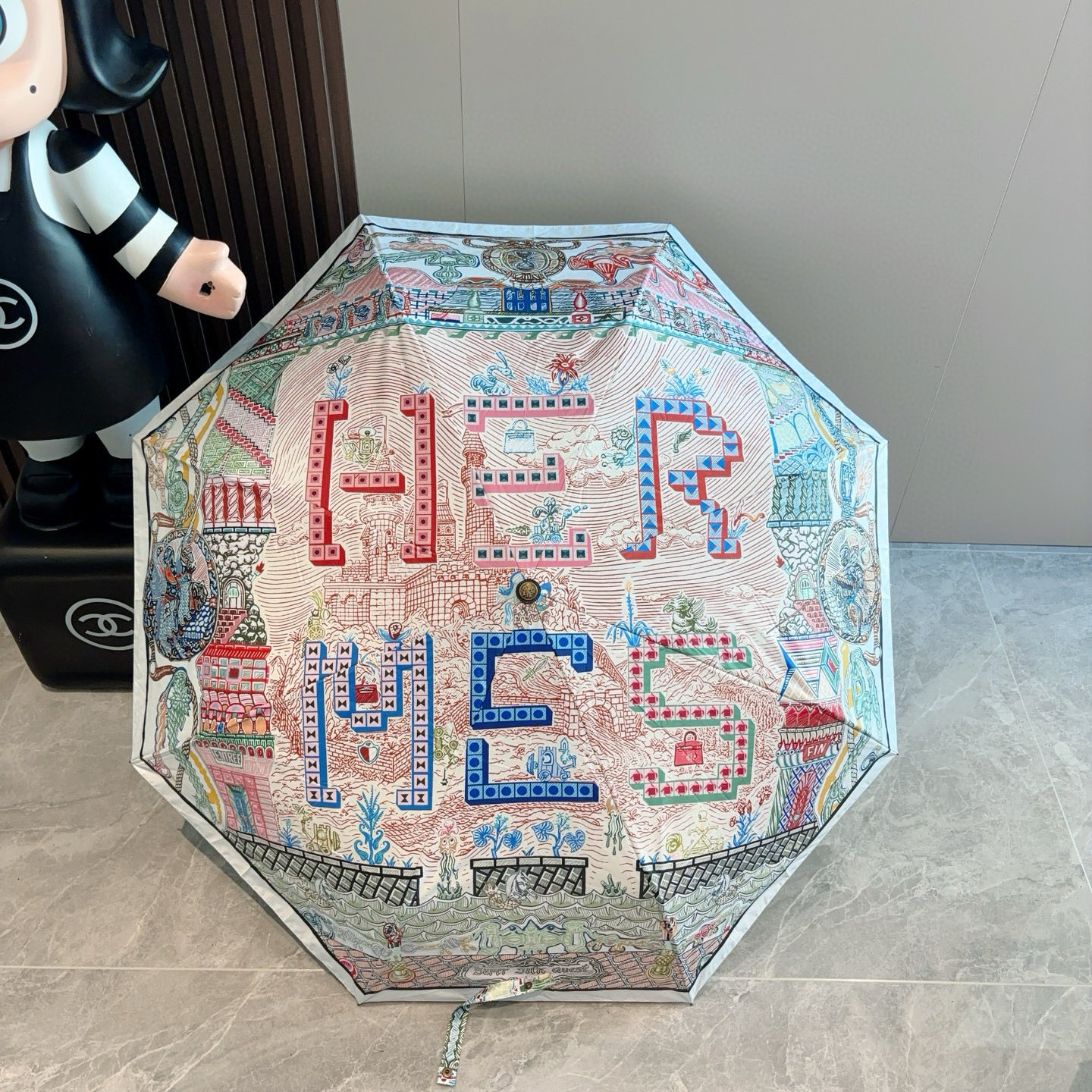 爱马仕（Hermès）   新款 极品H家三折自动伞重磅呈现 以其精湛的工艺技术和源源不断的想像力 新涂
