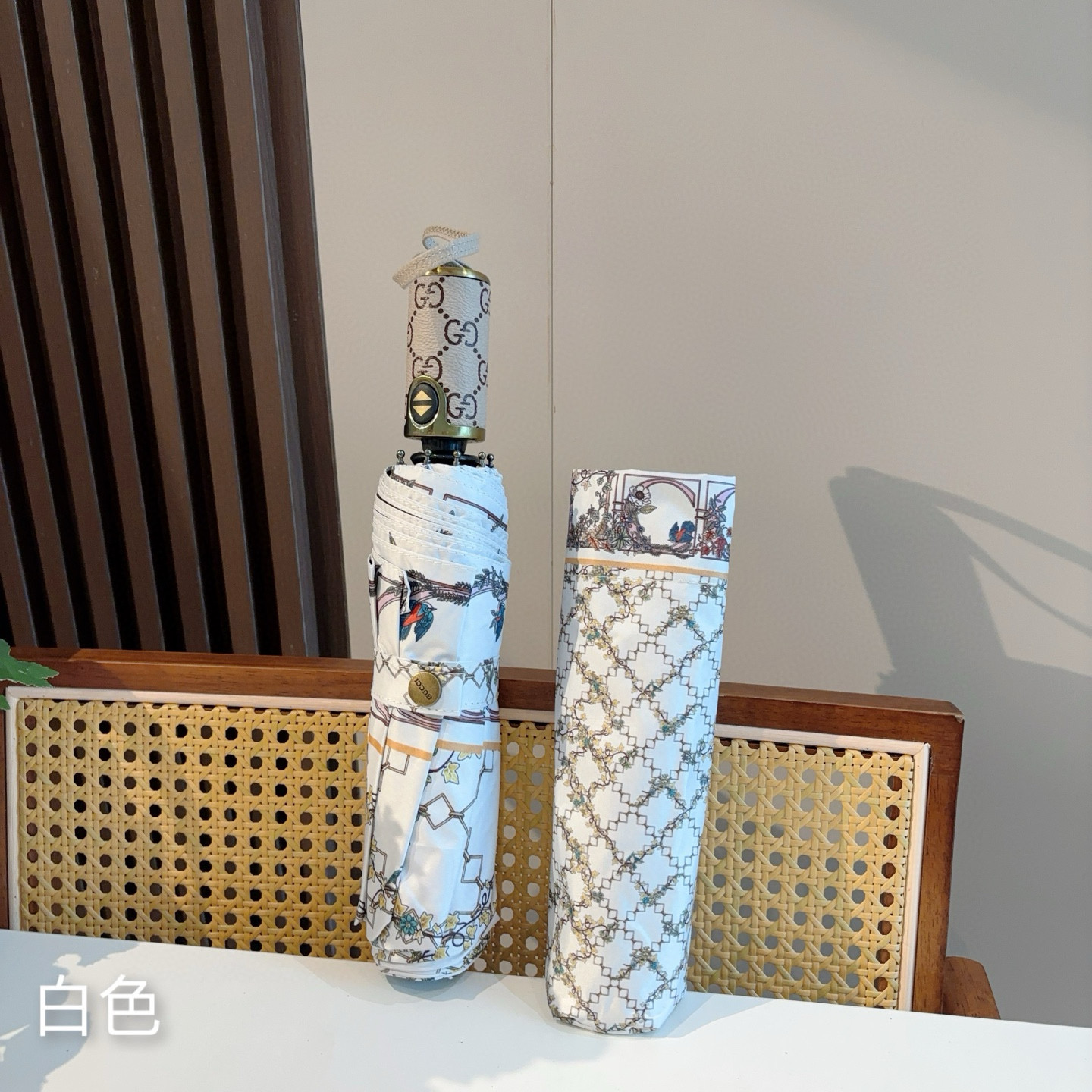  GUCCI古奇 三折自动折叠晴雨伞  时尚原单代工品质 细节精致 看得见的品质 打破一成不变 色泽纯正