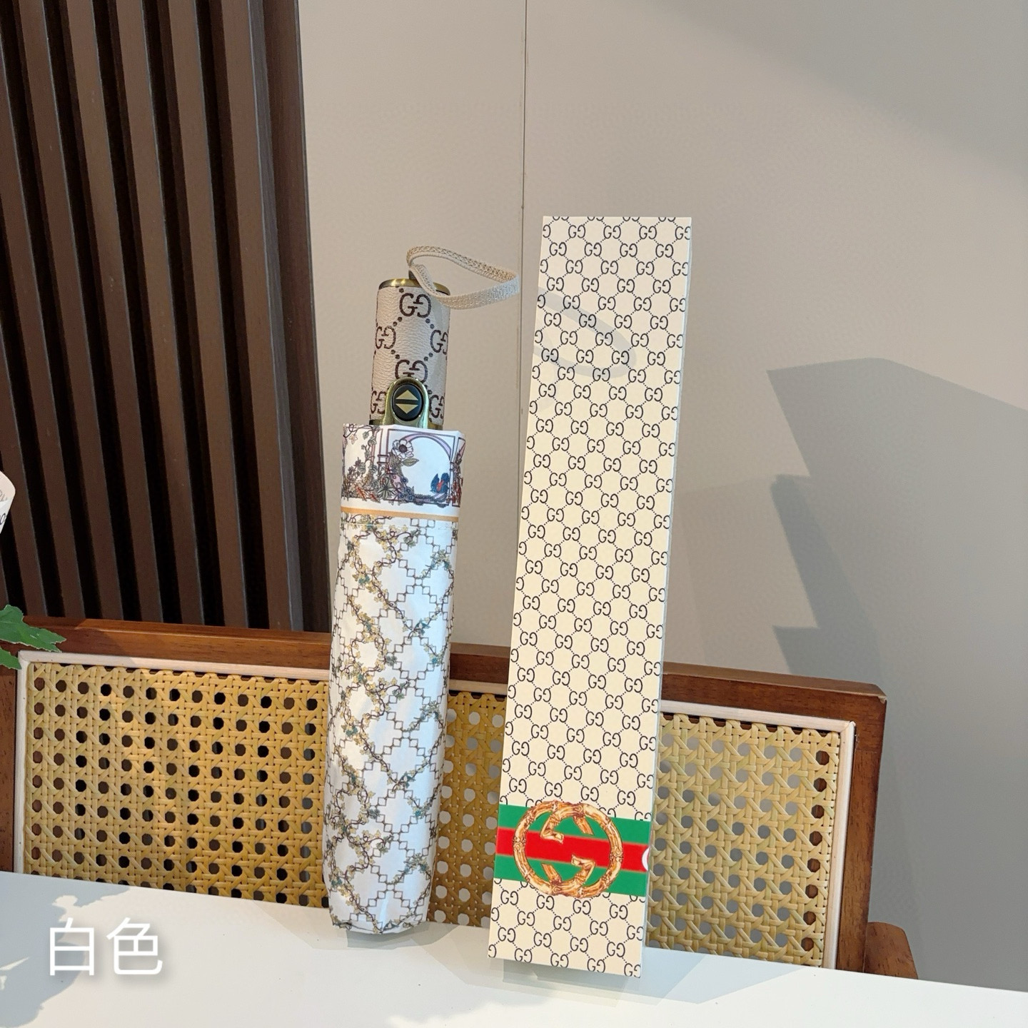  GUCCI古奇 三折自动折叠晴雨伞  时尚原单代工品质 细节精致 看得见的品质 打破一成不变 色泽纯正