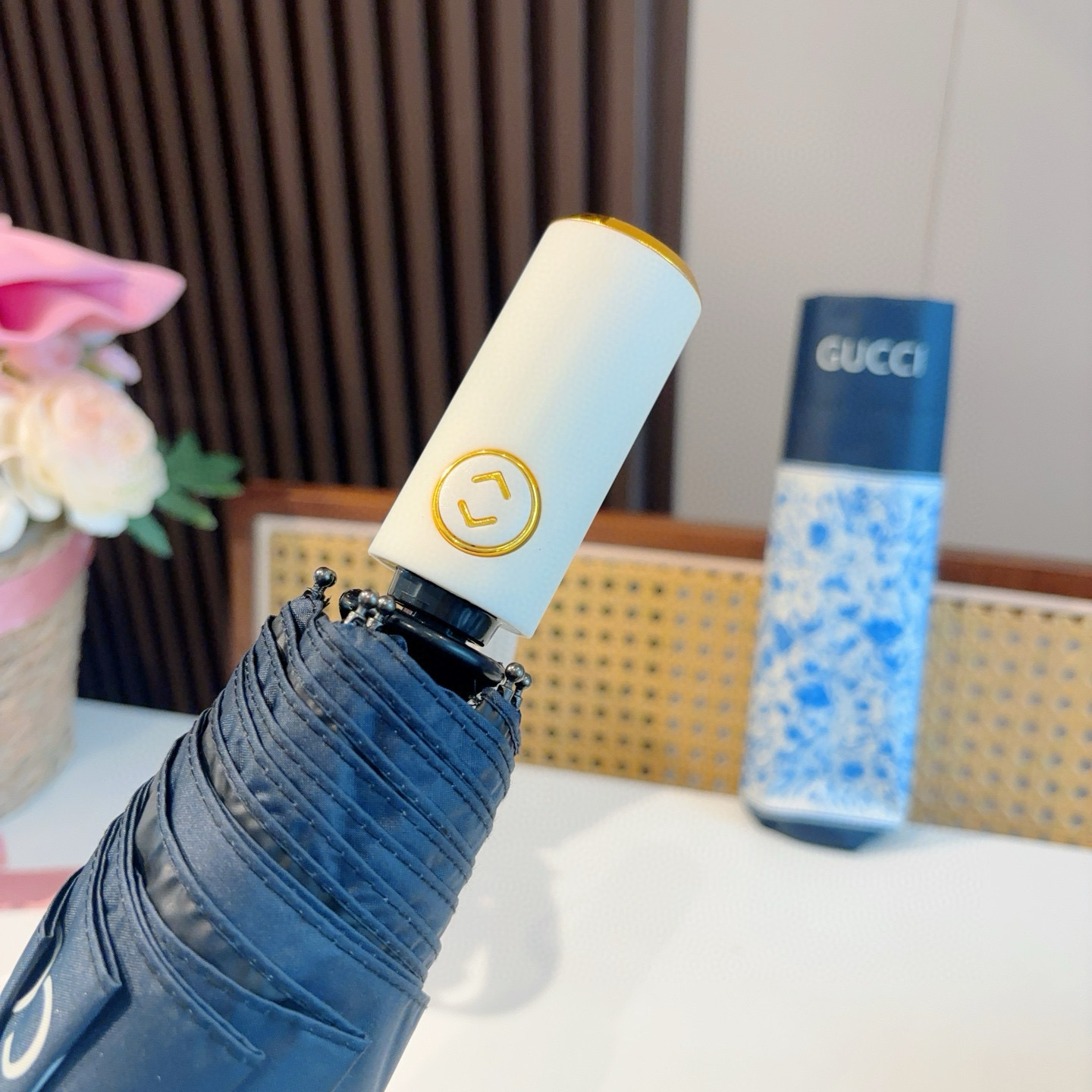  GUCCI古奇 三折自动折叠晴雨伞  时尚原单代工品质 细节精致 看得见的品质 打破一成不变 色泽纯正