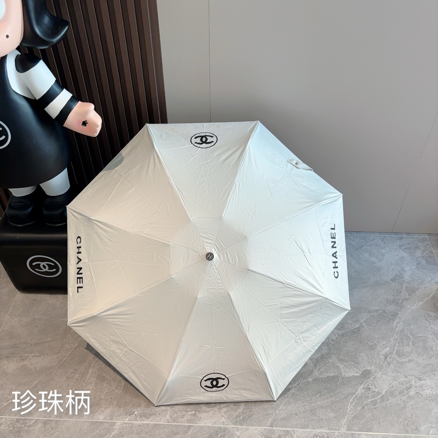  CHANEL（香奈儿）珍珠手柄 五折手动折叠晴雨伞 选用台湾进口UV防紫外线伞布 原单代工级品质  🌹