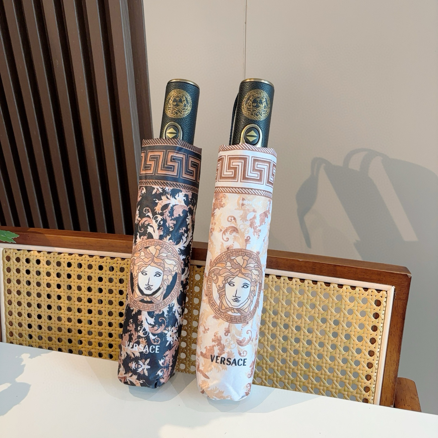  范思哲（VERSACE）新款 三折自动折叠晴雨伞 年度最新火爆单品  原单代工级品质 第一代210T碰