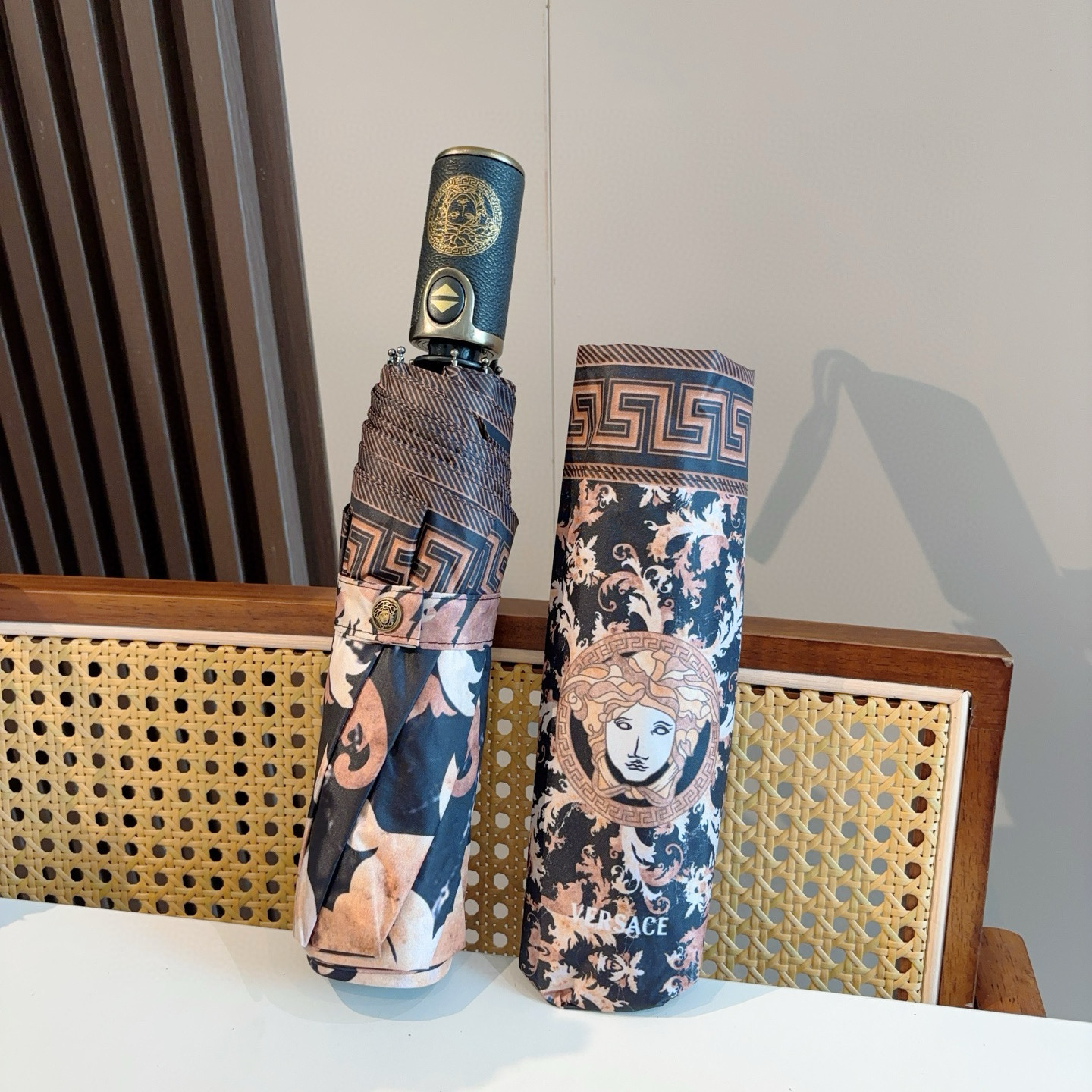  范思哲（VERSACE）新款 三折自动折叠晴雨伞 年度最新火爆单品  原单代工级品质 第一代210T碰
