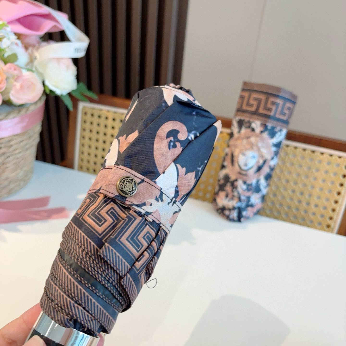 范思哲（VERSACE）新款 五折手开折叠晴雨伞 年度最新火爆单品  原单代工级品质 第一代210T碰