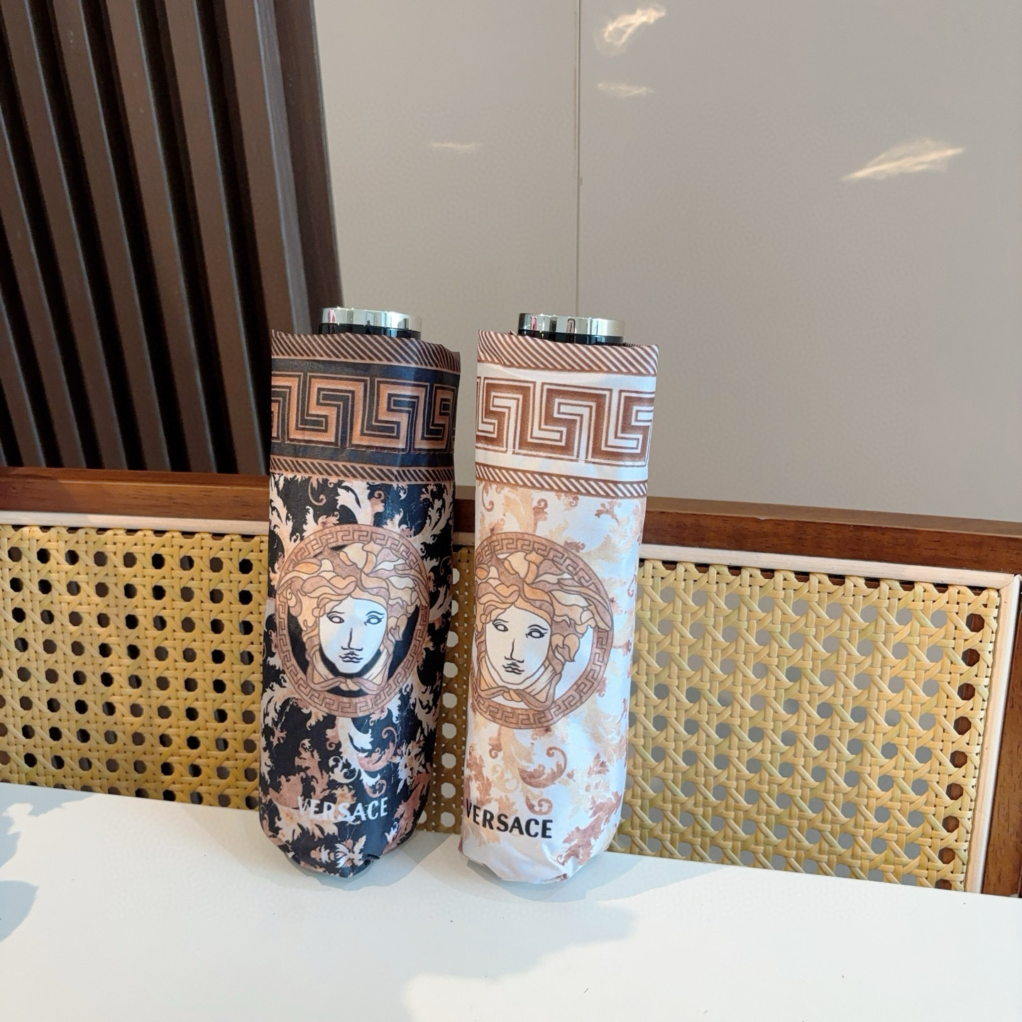  范思哲（VERSACE）新款 五折手开折叠晴雨伞 年度最新火爆单品  原单代工级品质 第一代210T碰