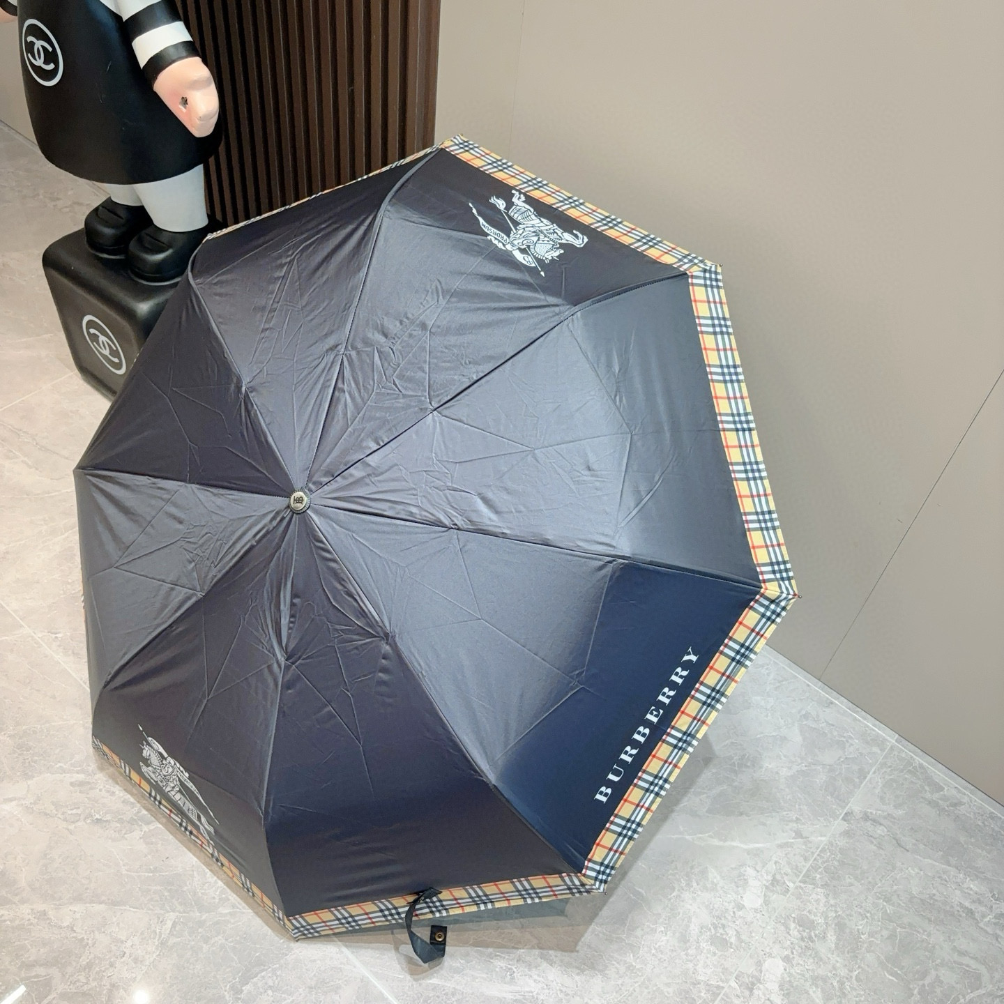  BURBERRY（巴宝莉） 三折自动折叠晴雨伞 年度巅峰之作 经典 高雅 时髦 这就是被称为英国BUR