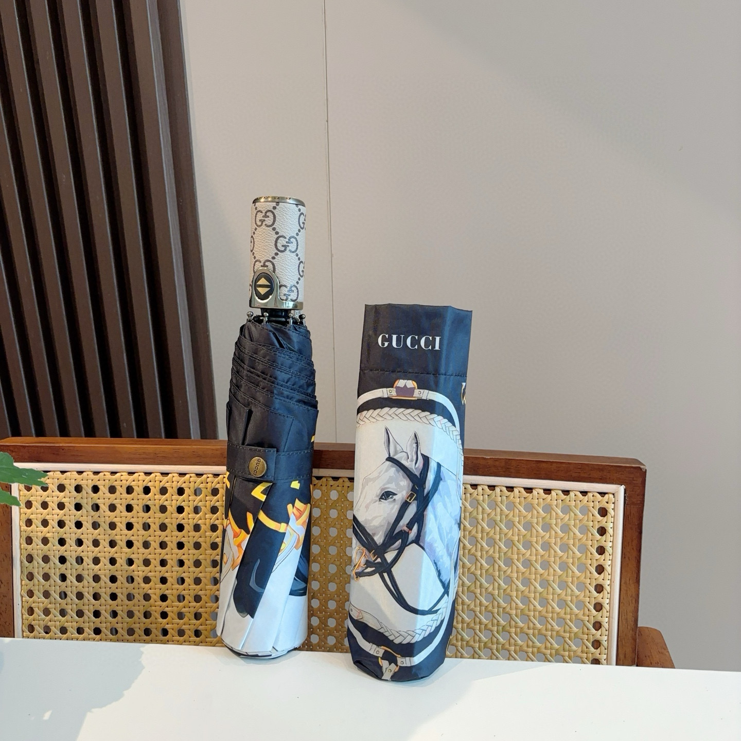 GUCCI（古奇）新款  三折自动折叠晴雨伞 选用台湾进口UV防紫外线伞布 原单代工级品质  🌹