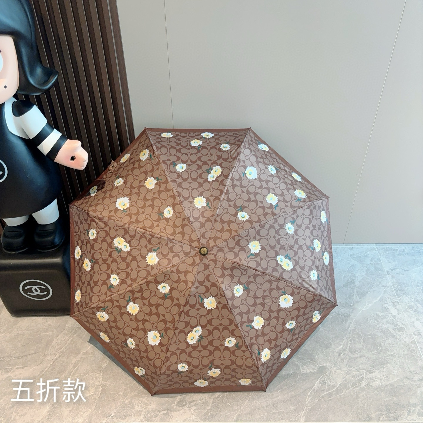  Coach 蔻驰 木柄 五折手开晴雨伞 晴天遮阳 雨天遮雨 原单代工品质 带防紫外线涂层 长度30cm