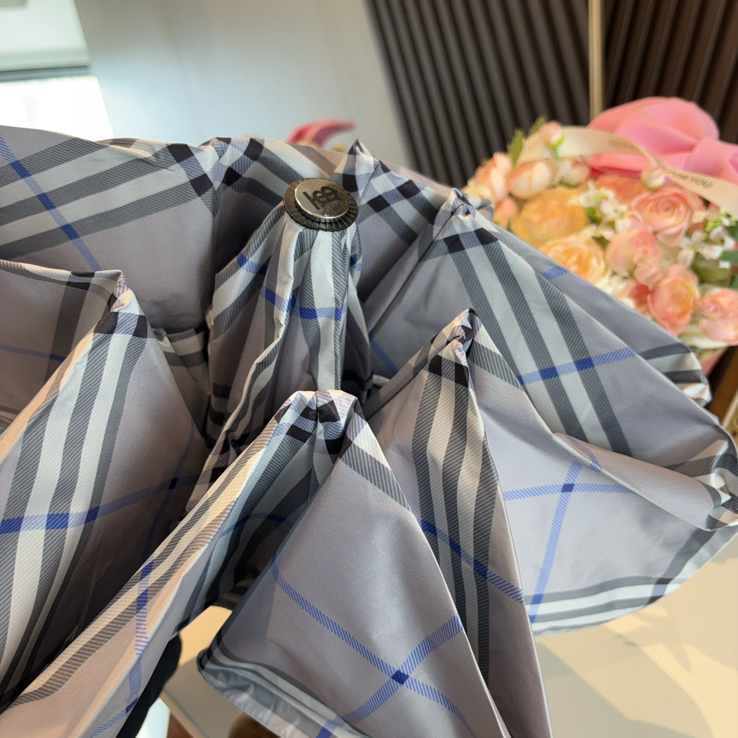  BURBERRY（巴宝莉） 三折自动折叠晴雨伞 年度巅峰之作 经典 高雅 时髦 这就是被称为英国BUR