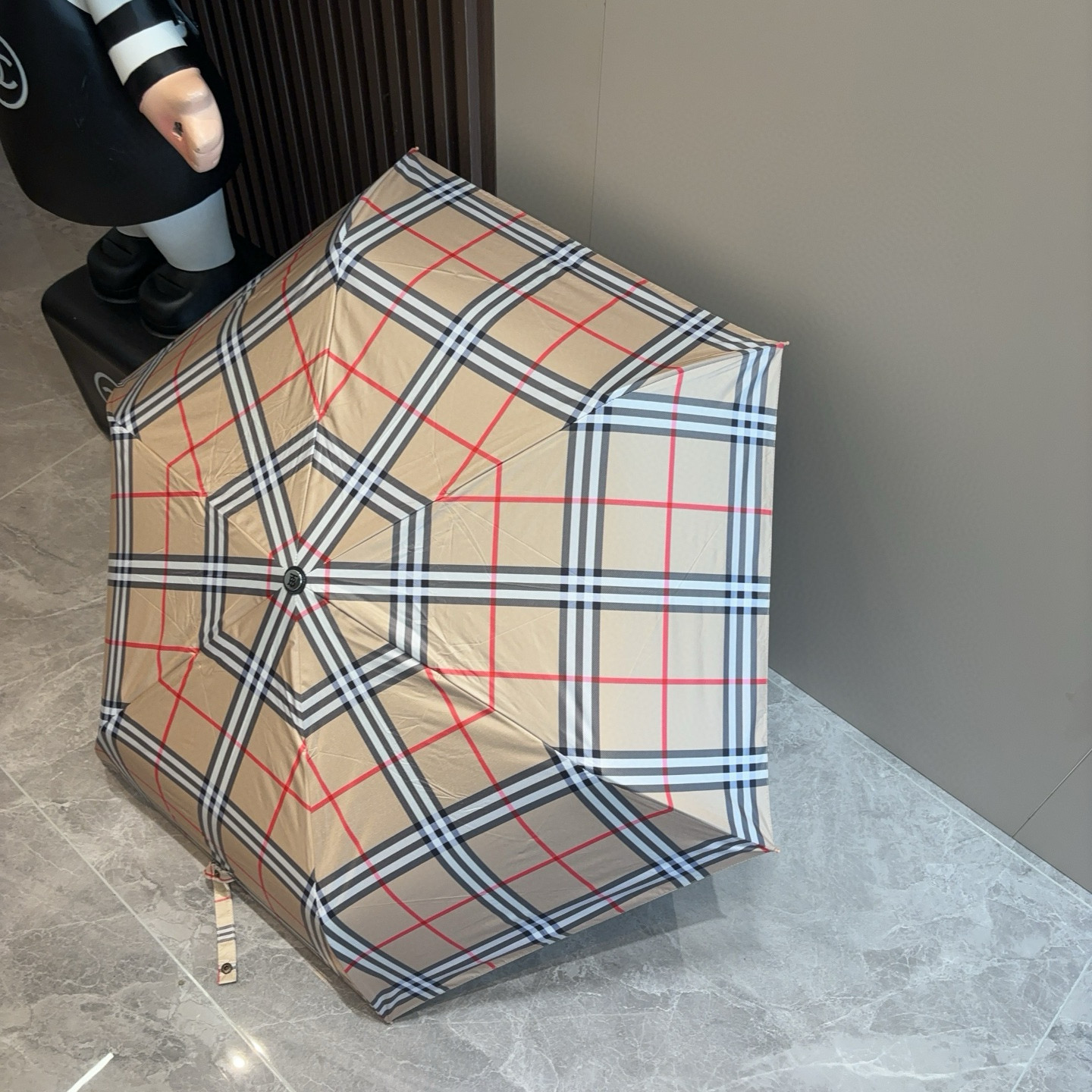  BURBERRY（巴宝莉） 三折自动折叠晴雨伞 年度巅峰之作 经典 高雅 时髦 这就是被称为英国BUR