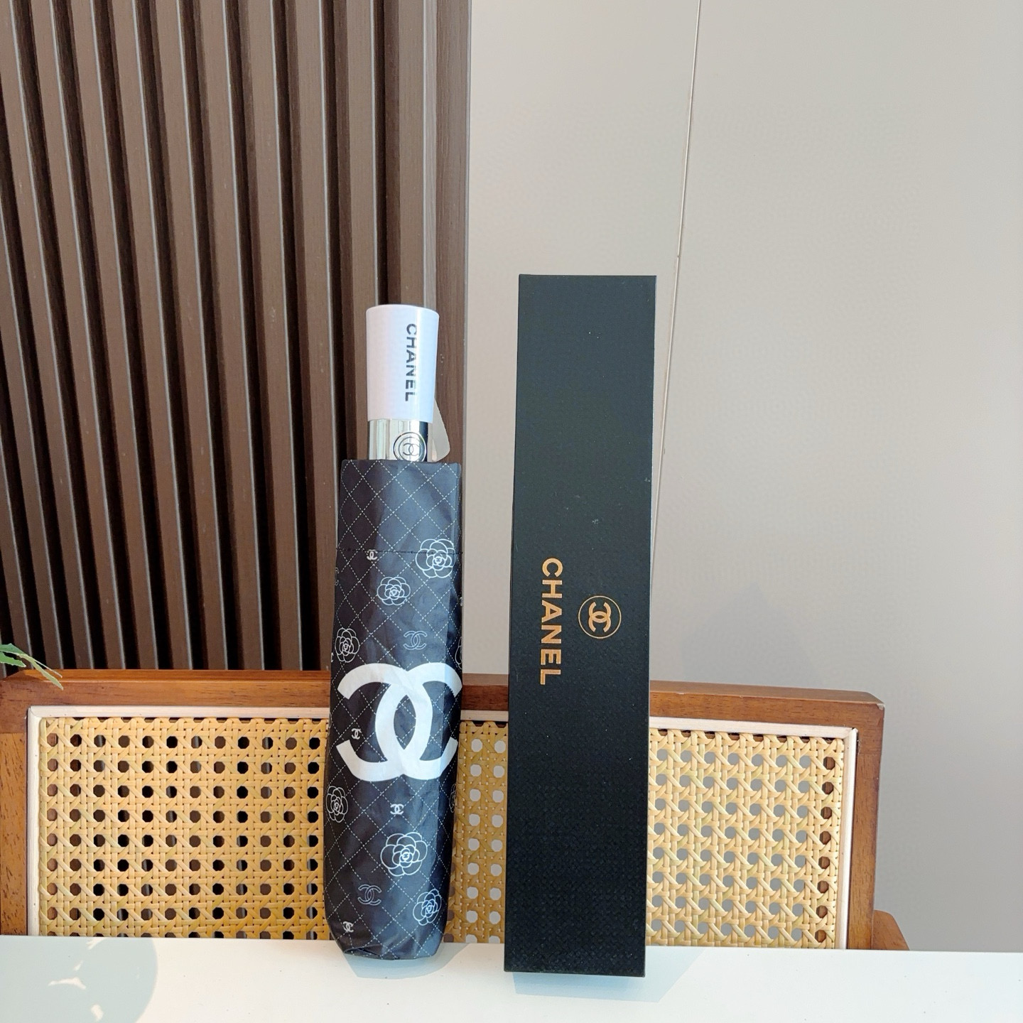  CHANEL香奈儿 三折自动折叠晴雨伞  时尚原单代工品质 细节精致 看得见的品质 打破一成不变 色泽