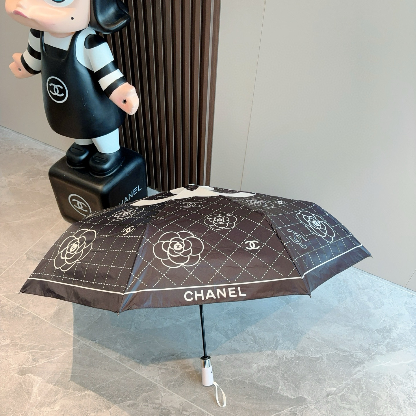  CHANEL香奈儿 三折自动折叠晴雨伞  时尚原单代工品质 细节精致 看得见的品质 打破一成不变 色泽