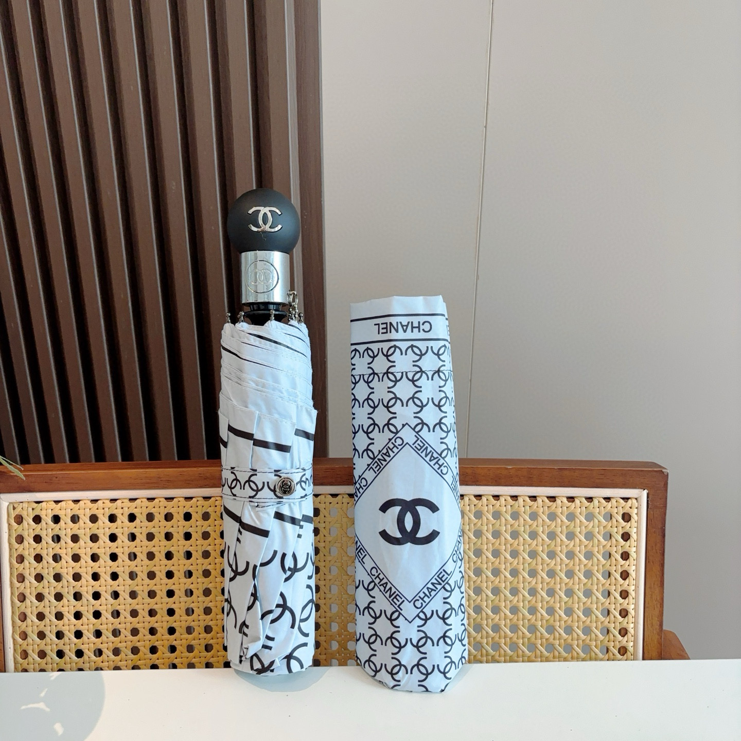  CHANEL香奈儿 三折自动折叠晴雨伞  时尚原单代工品质 细节精致 看得见的品质 打破一成不变 色泽