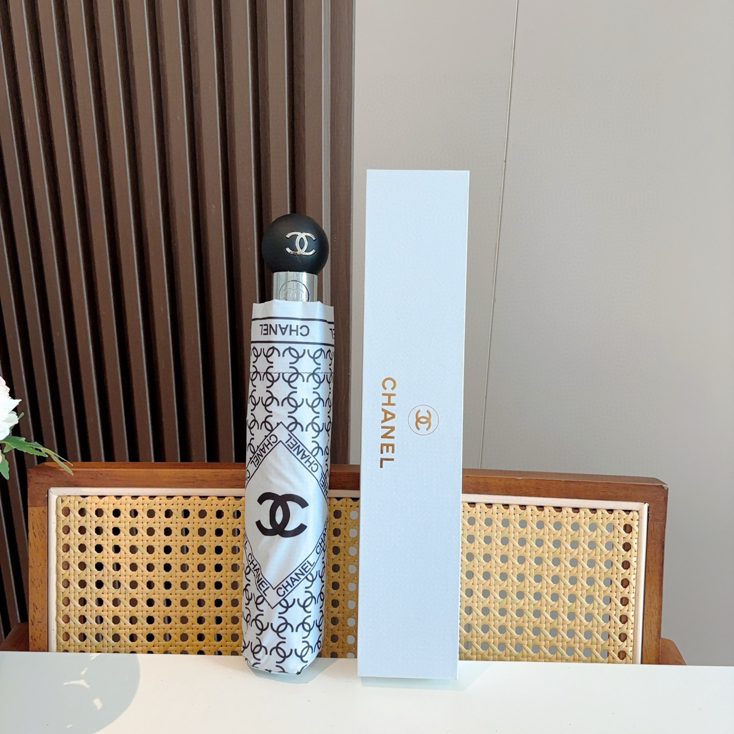  CHANEL香奈儿 三折自动折叠晴雨伞  时尚原单代工品质 细节精致 看得见的品质 打破一成不变 色泽