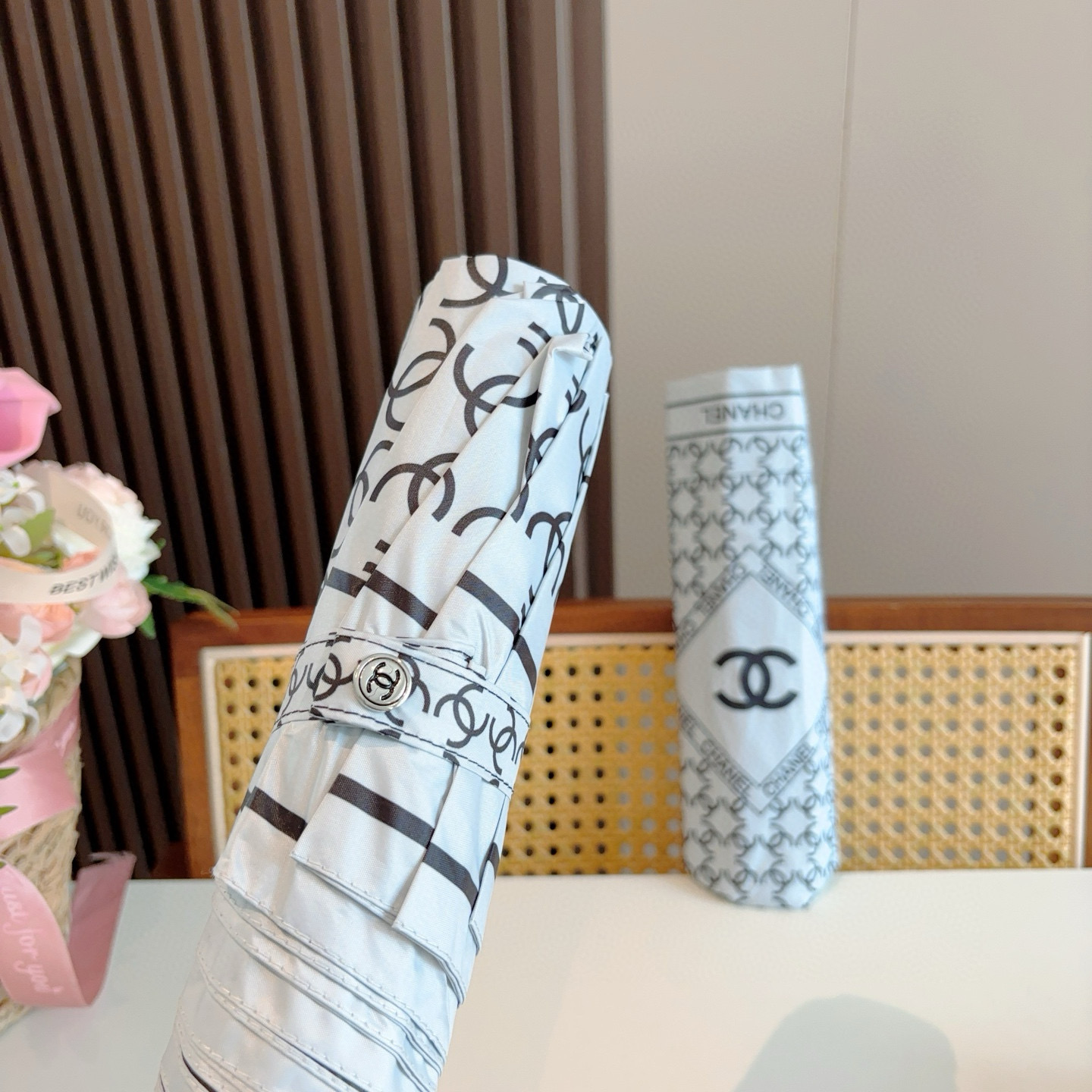  CHANEL香奈儿 三折自动折叠晴雨伞  时尚原单代工品质 细节精致 看得见的品质 打破一成不变 色泽