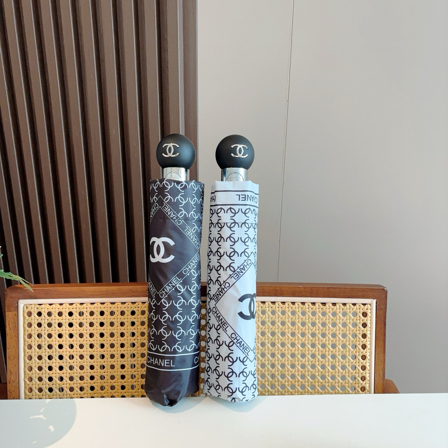  CHANEL香奈儿 三折自动折叠晴雨伞  时尚原单代工品质 细节精致 看得见的品质 打破一成不变 色泽