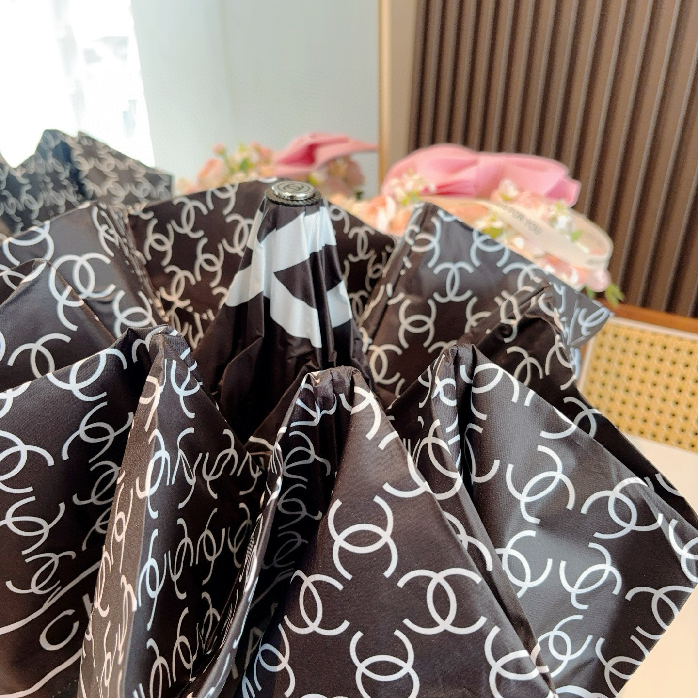  CHANEL香奈儿 三折自动折叠晴雨伞  时尚原单代工品质 细节精致 看得见的品质 打破一成不变 色泽
