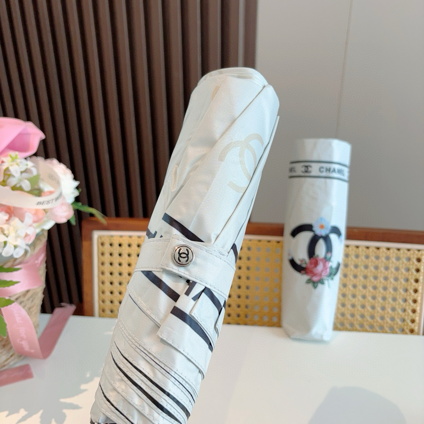  CHANEL香奈儿 三折自动折叠晴雨伞  时尚原单代工品质 细节精致 看得见的品质 打破一成不变 色泽