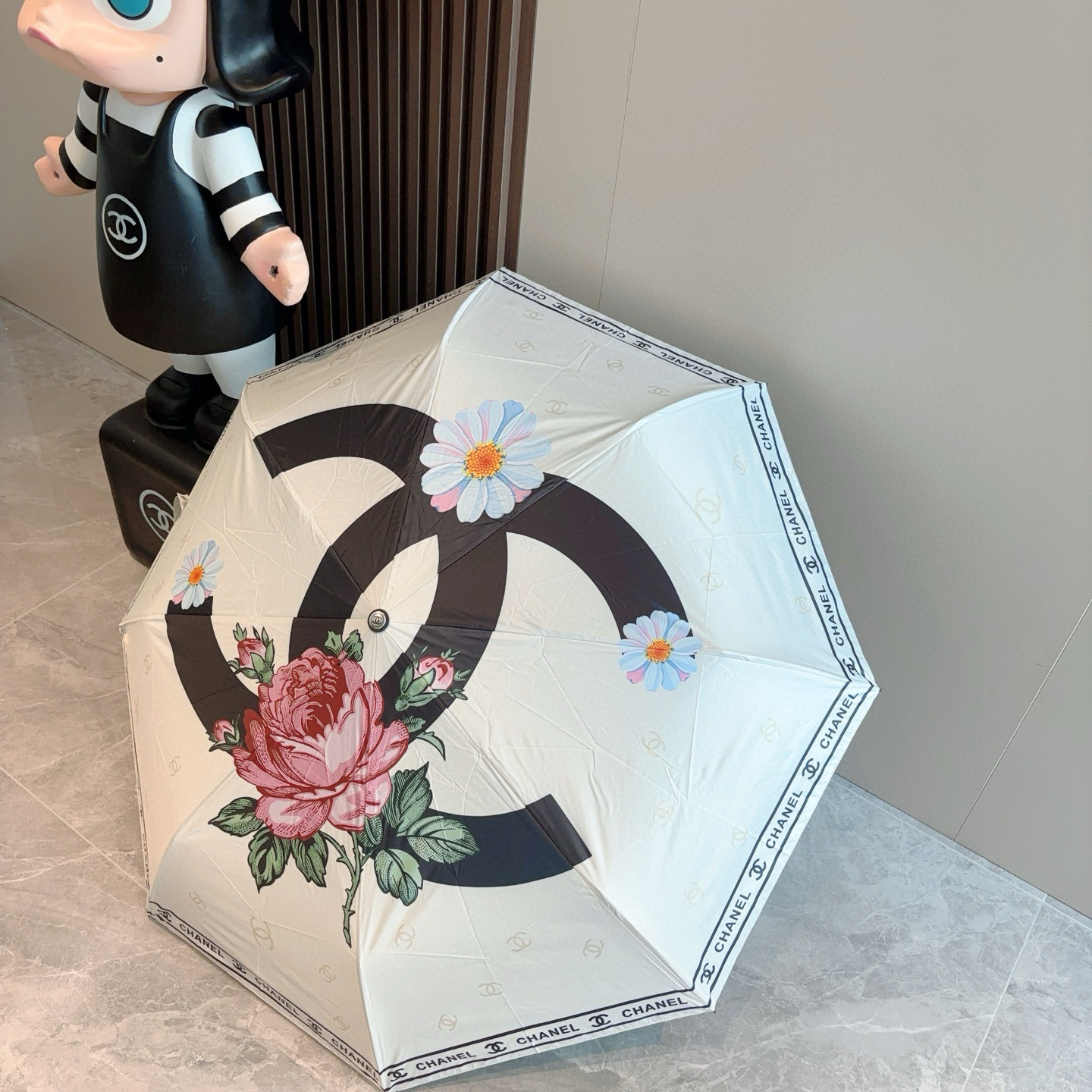  CHANEL香奈儿 三折自动折叠晴雨伞  时尚原单代工品质 细节精致 看得见的品质 打破一成不变 色泽