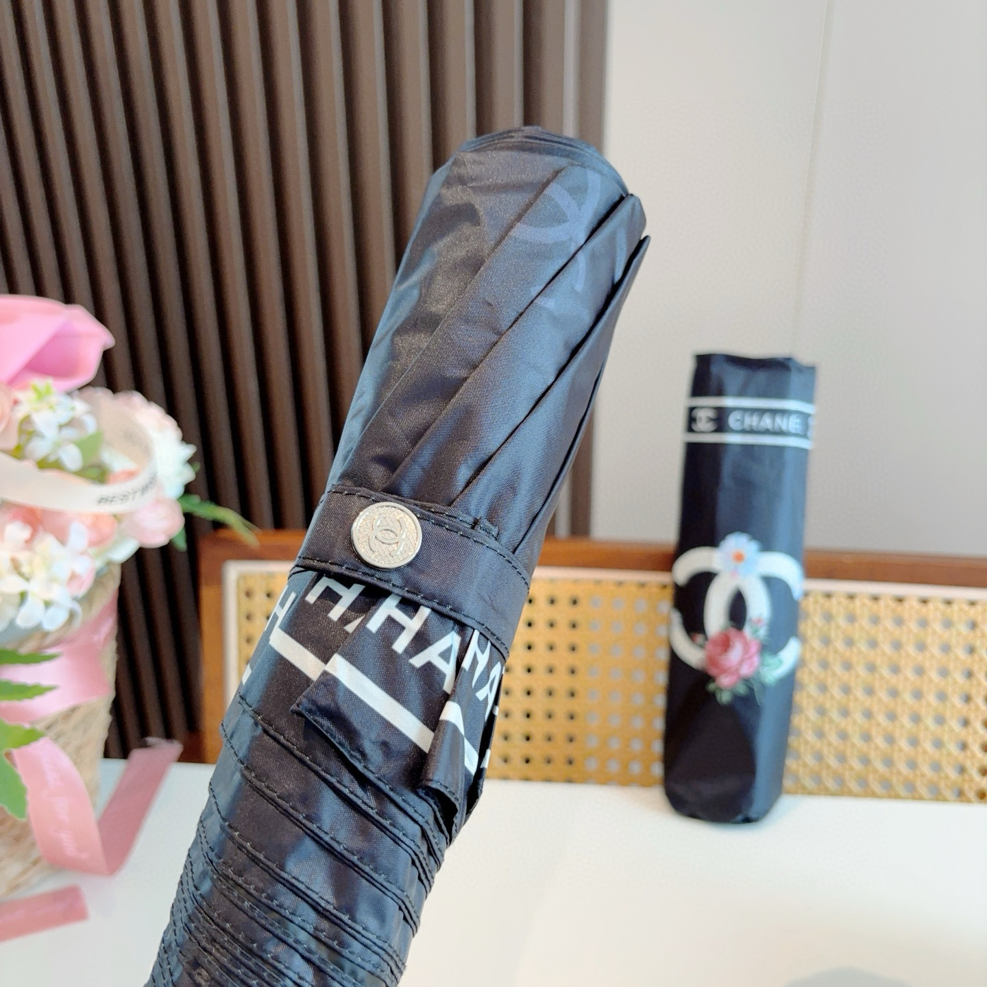  CHANEL香奈儿 三折自动折叠晴雨伞  时尚原单代工品质 细节精致 看得见的品质 打破一成不变 色泽