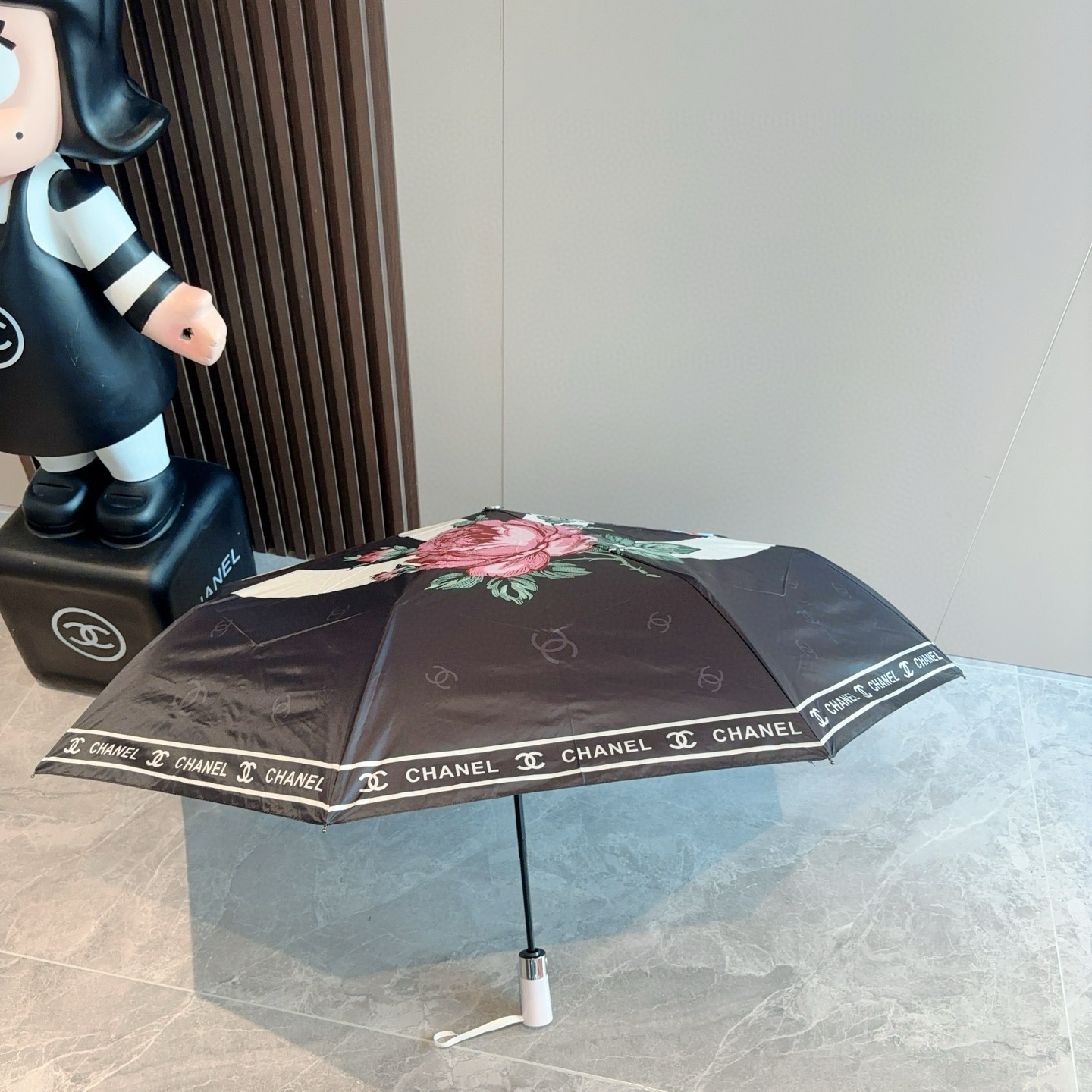  CHANEL香奈儿 三折自动折叠晴雨伞  时尚原单代工品质 细节精致 看得见的品质 打破一成不变 色泽