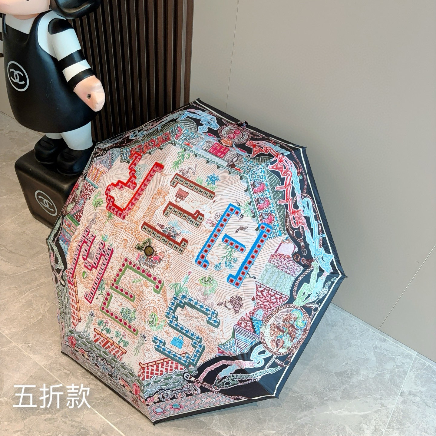 HERMÈS (爱马仕)新款 五折伞 热卖款 时尚指数爆表 不论晴天雨天使用都相得益彰 拥有它感受风从身