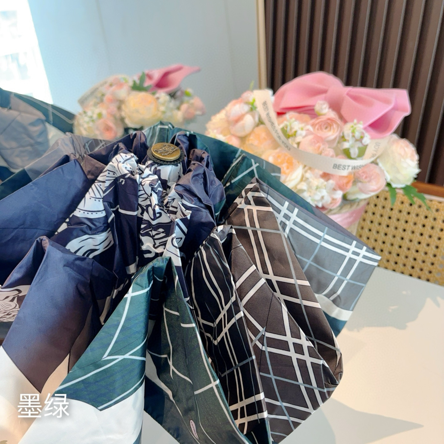  BURBERRY（巴宝莉）五折手动折叠晴雨伞 选用台湾进口UV防紫外线伞布 原单代工级品质  
